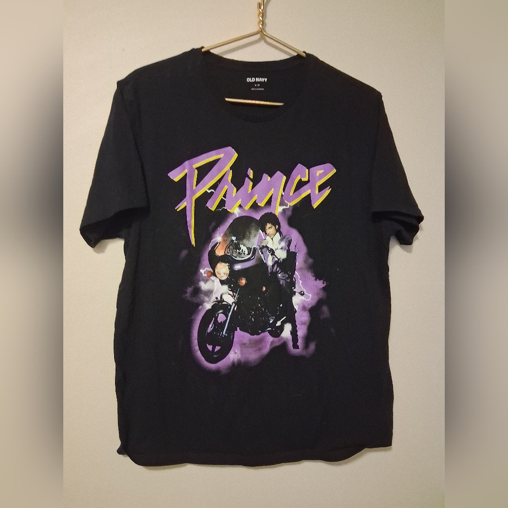 Black Prince Graphic Tee Size Large